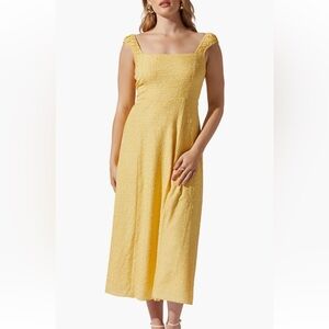 NEW ASTR The Label Crinkle Maxi Dress - Yellow